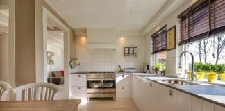 Gdzie trzymać szklanki w kuchni?