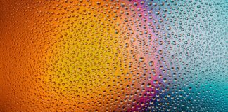 Czy można myć włosy sama woda?