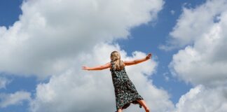 Czy trampolina jest zdrowa dla 3 latka?